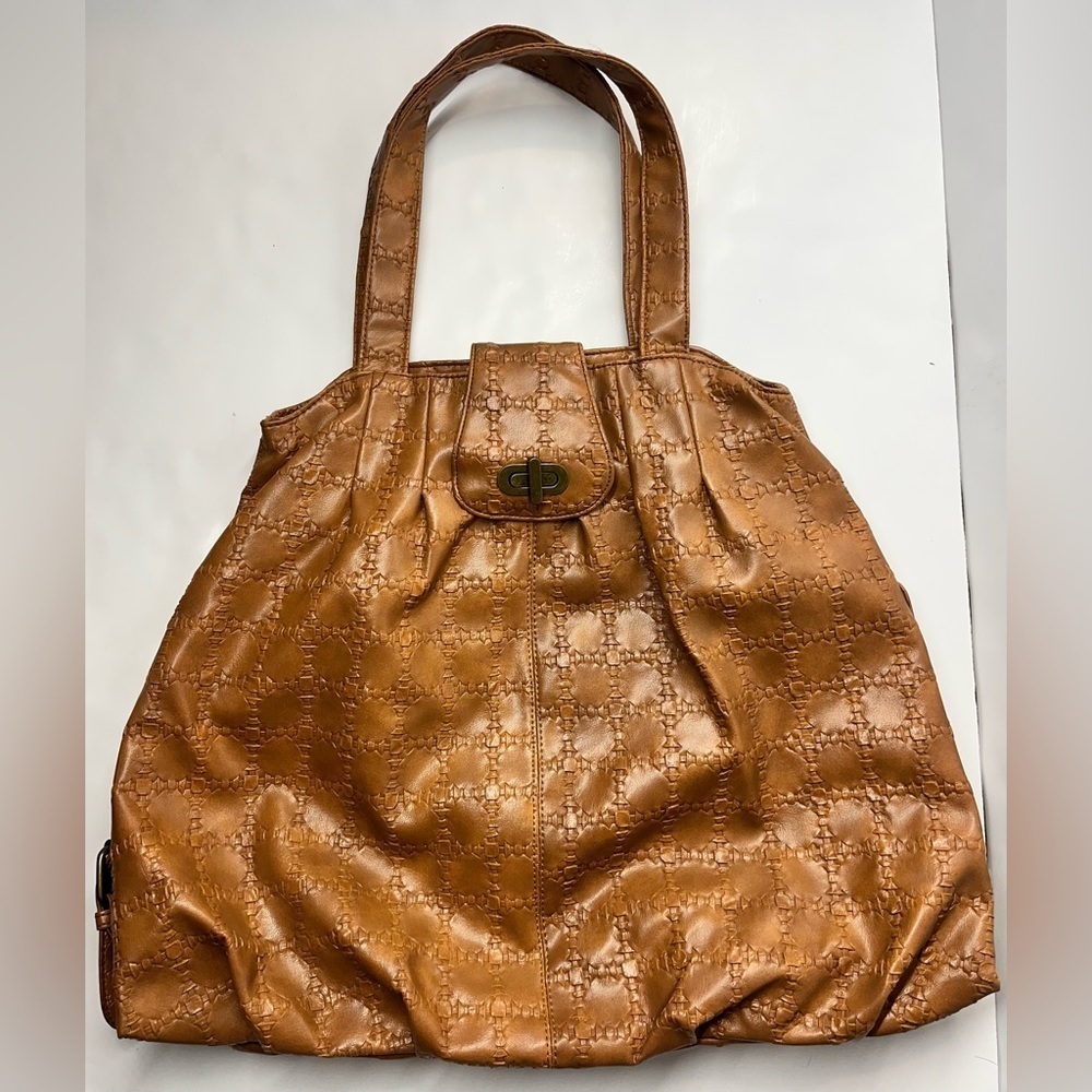 AMICI Accessories Elegant Tan Large Purse Tote or Shoulder Bag - Picture 2 of 16